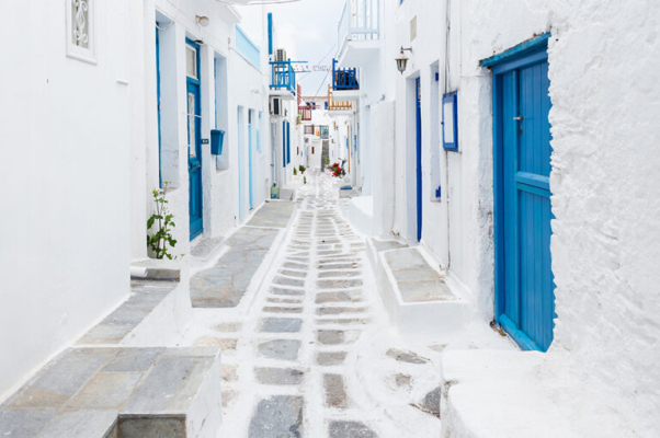 Mykonos e Karpathos, 3 consigli per visitare le due perle dell'Egeo